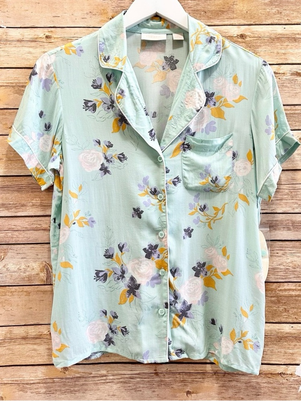 Light Mint Floral Button-Up Short Sleeve Top